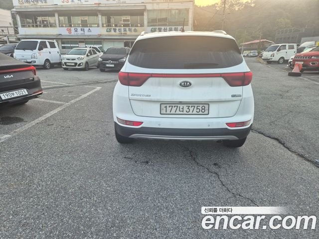 Kia Sportage 2018 — photo 4
