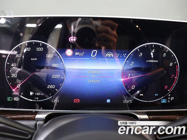 Mercedes-Benz S-Class 2021 — photo 8