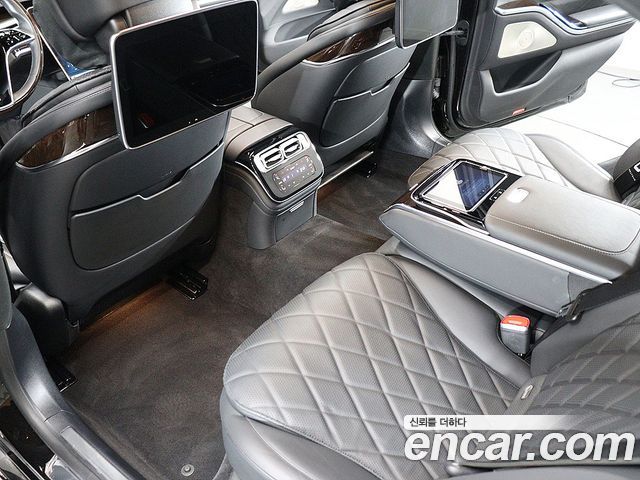 Mercedes-Benz S-Class 2021 — photo 10