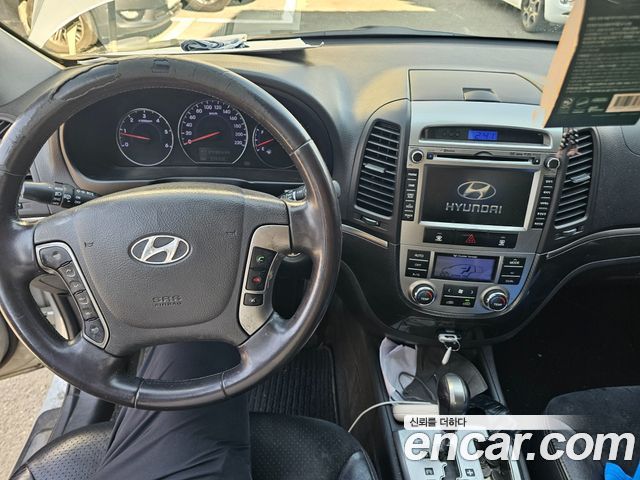 Hyundai Santafe 2010 — photo 11