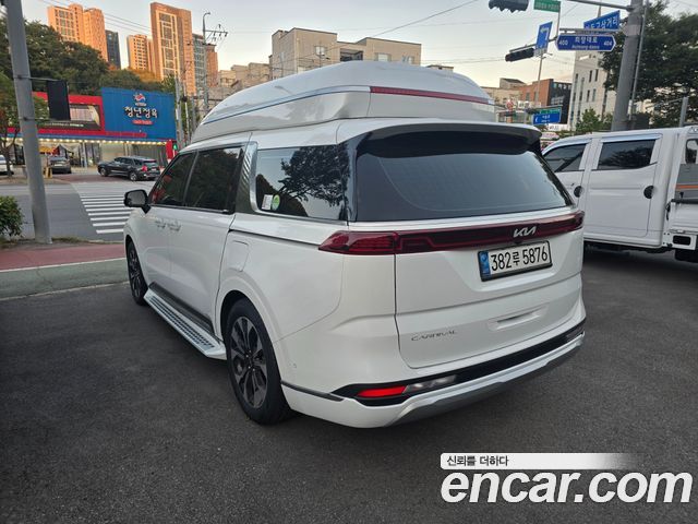 Kia Canival 2022 — photo 2