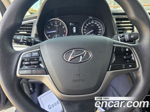 Hyundai AVANTE 2018 — photo 7