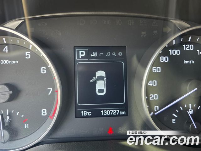Hyundai AVANTE 2018 — photo 8