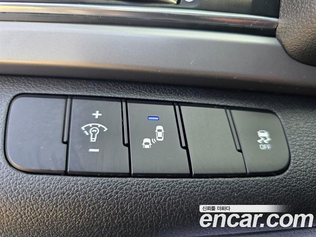 Hyundai AVANTE 2018 — photo 15