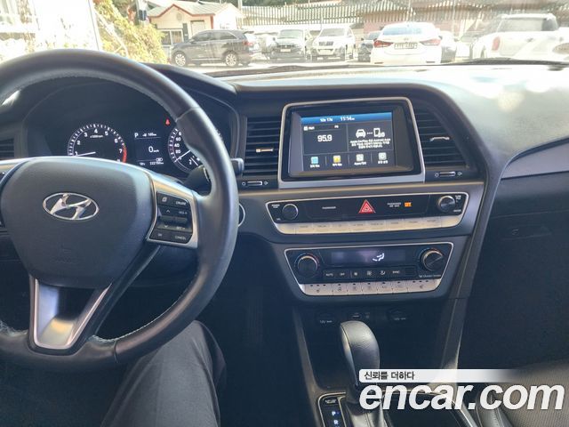 Hyundai Sonata 2018 — photo 10