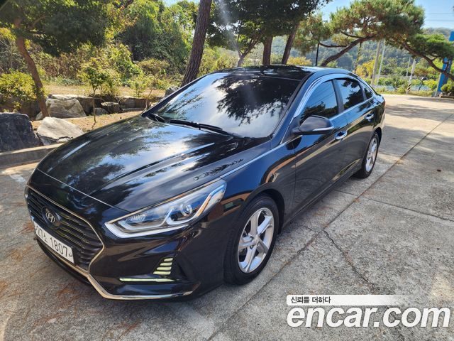 Hyundai Sonata 2018 — photo 19