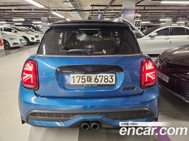 Mini Cooper 2023 — photo 2
