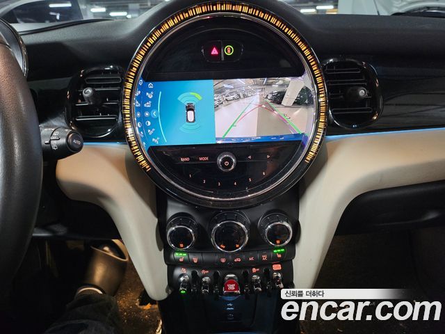 Mini Cooper 2023 — photo 7