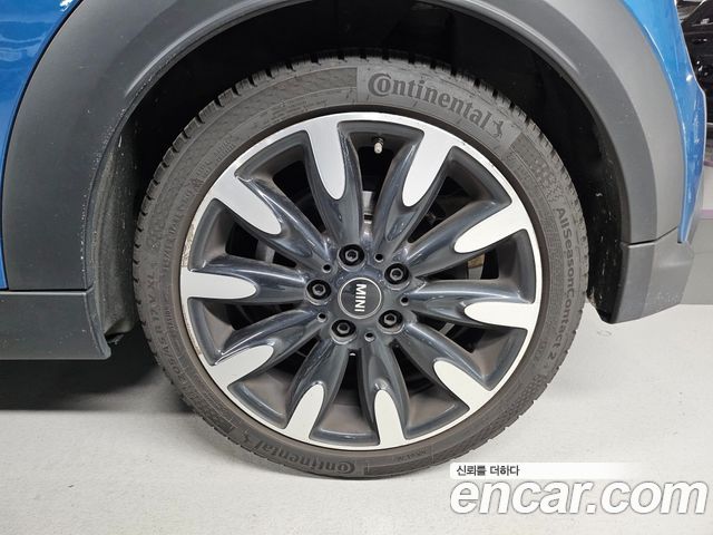 Mini Cooper 2023 — photo 14