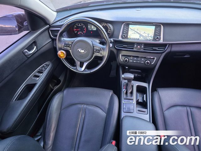 Kia K5 2018 — photo 10