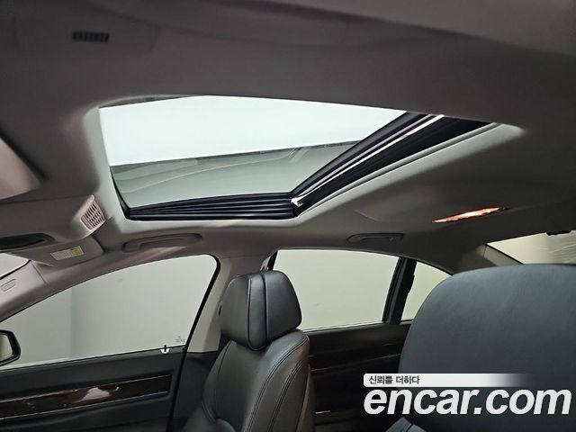 BMW 7-Series 2014 — photo 13