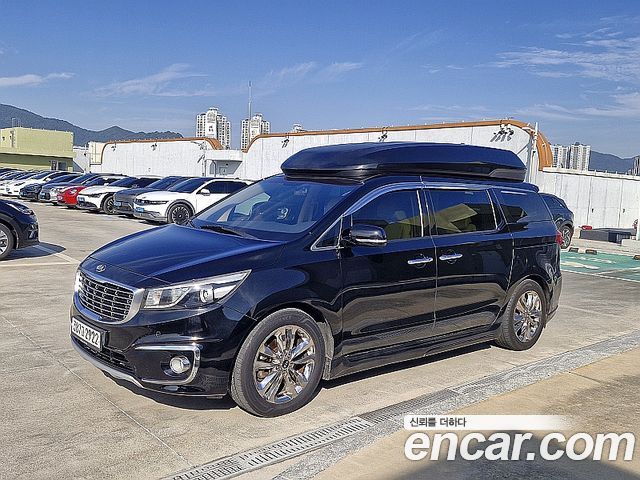 Kia Canival 2015 — photo 2