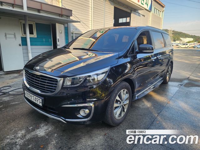 Kia Canival 2016 — photo 1
