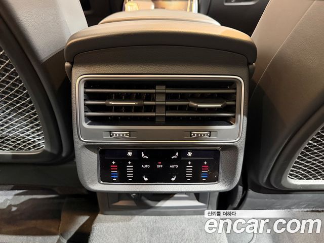 Audi Q7 2025 — photo 19