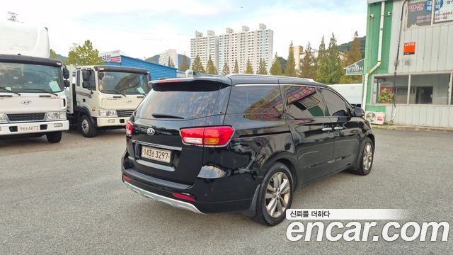 Kia Canival 2018 — photo 5