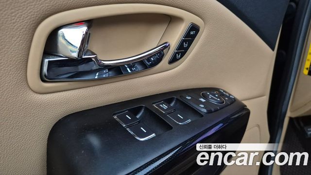 Kia Canival 2018 — photo 16