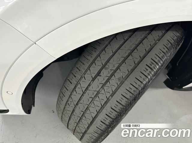 Hyundai Santafe 2021 — photo 18