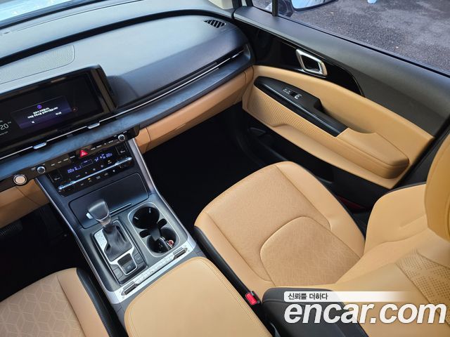 Kia Canival 2023 — photo 11