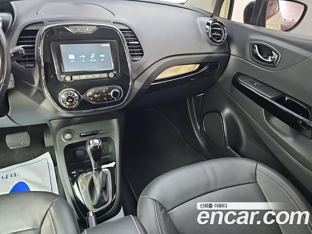 Renault Korea QM3 2015 — photo 10