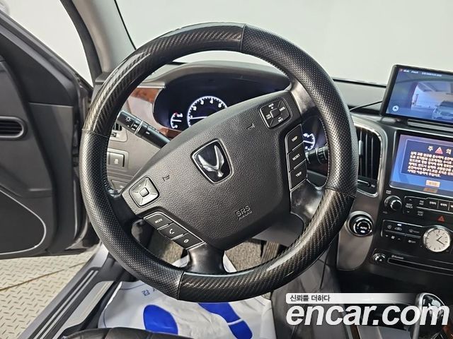 Hyundai Equus 2010 — photo 9