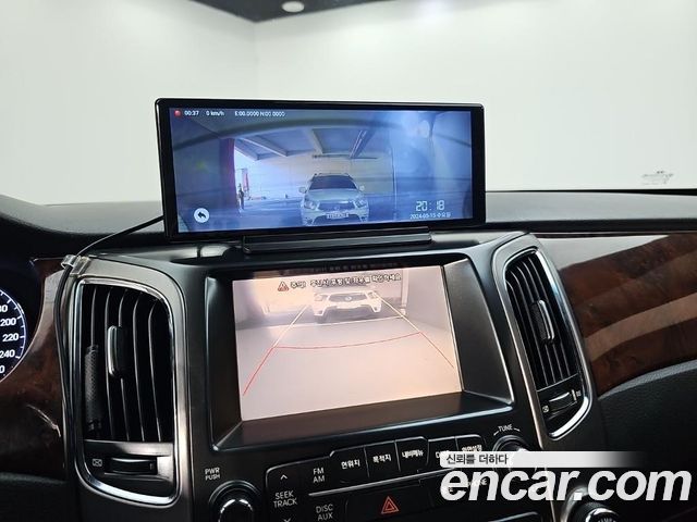 Hyundai Equus 2010 — photo 15