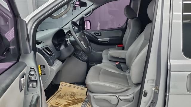 Hyundai Starex 2018 — photo 8