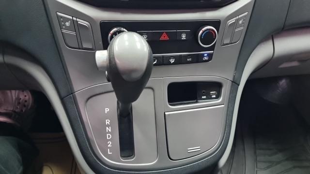 Hyundai Starex 2018 — photo 14