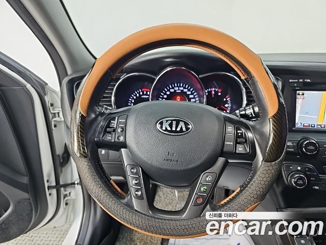 Kia K5 2013 — photo 9