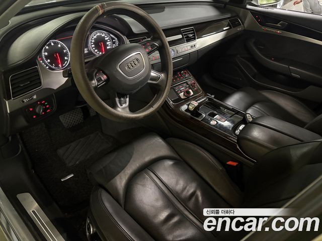 Audi A8 2013 — photo 15