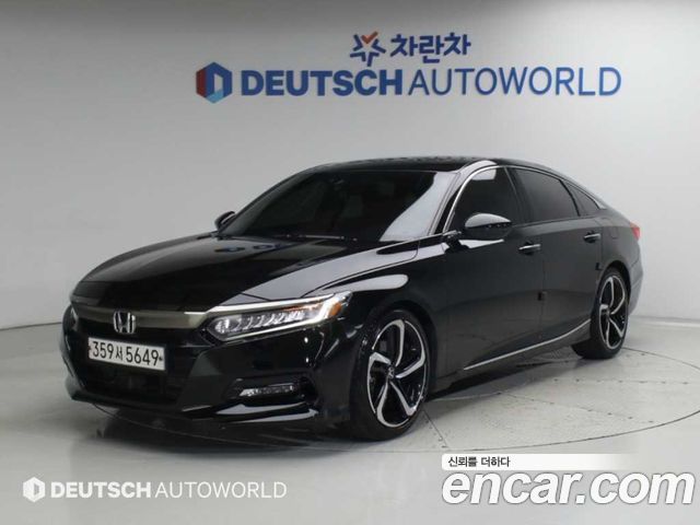 Honda Accord 2018 — photo 1