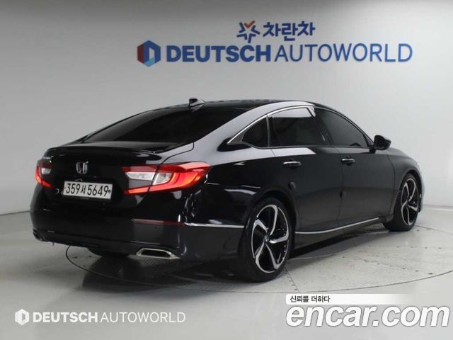 Honda Accord 2018 — photo 2