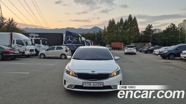 Kia K3 2017 — photo 1