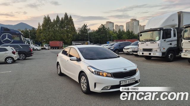 Kia K3 2017 — photo 2