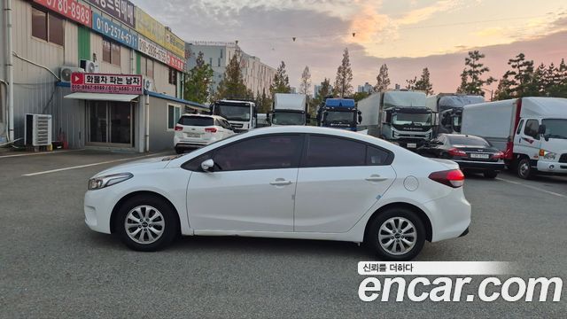 Kia K3 2017 — photo 7