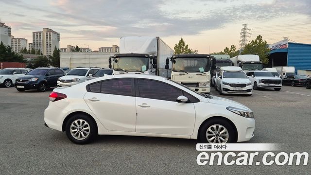 Kia K3 2017 — photo 8