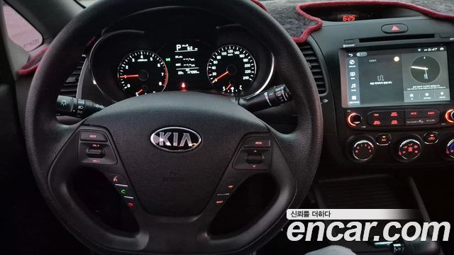 Kia K3 2017 — photo 14