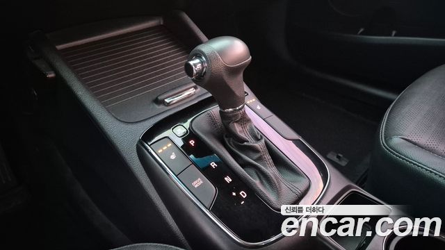 Kia K3 2017 — photo 18