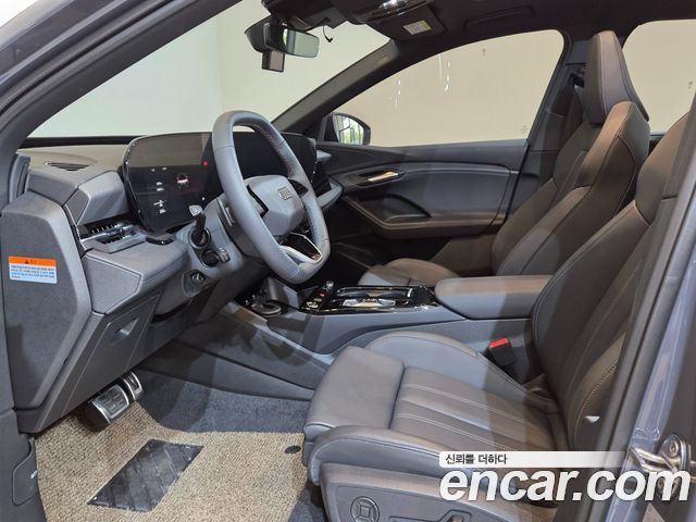 Audi Q6 e-tron 2025 — photo 10