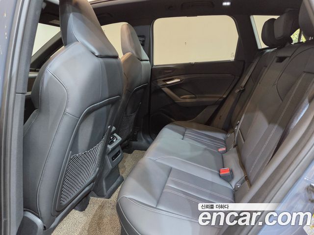 Audi Q6 e-tron 2025 — photo 15