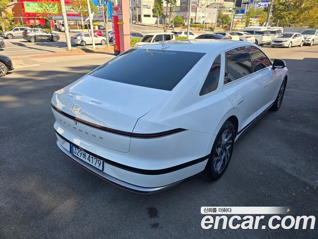 Hyundai Grandeur 2023 — photo 18