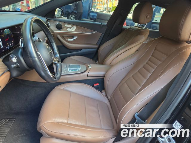 Mercedes-Benz E-Class 2021 — photo 10