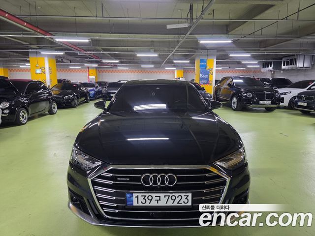 Audi A8 2020 — photo 1