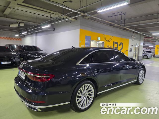 Audi A8 2020 — photo 4