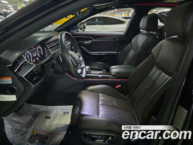 Audi A8 2020 — photo 12