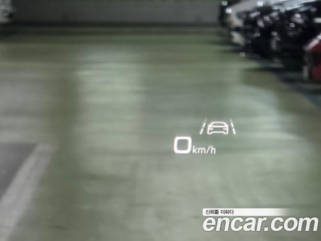 Audi A8 2020 — photo 17