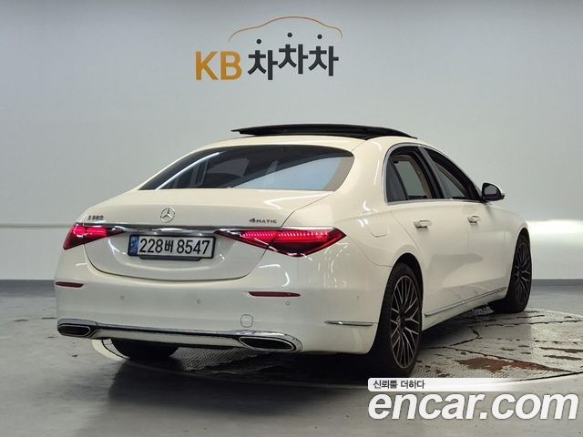 Mercedes-Benz S-Class 2022 — photo 2
