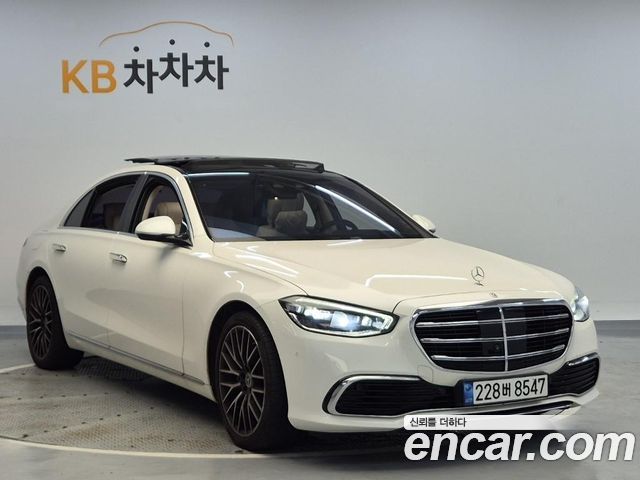 Mercedes-Benz S-Class 2022 — photo 3