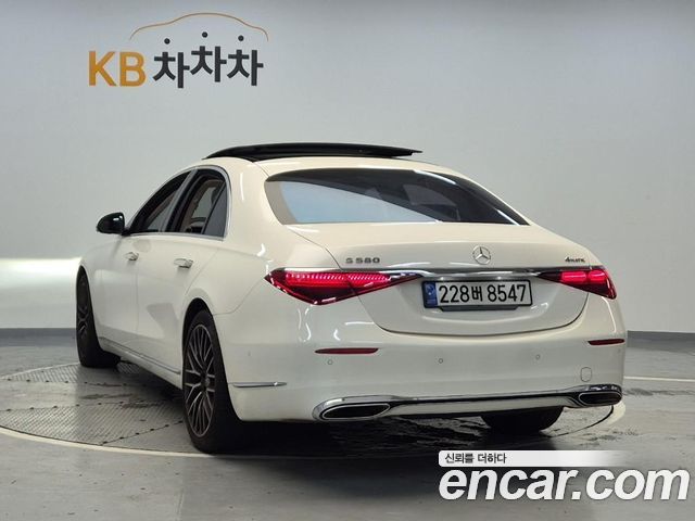 Mercedes-Benz S-Class 2022 — photo 4