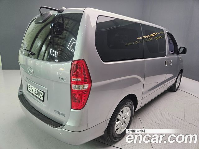Hyundai Starex 2019 — photo 2