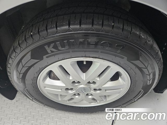 Hyundai Starex 2019 — photo 5